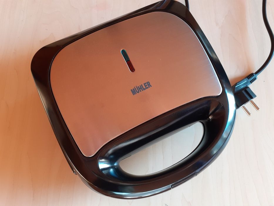 Уред за сандвичи и гофрети MUHLER