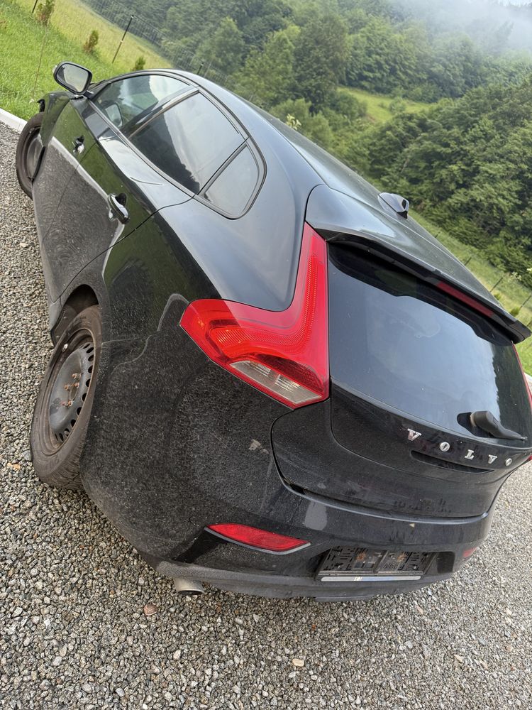Volvo  V40 2.0 D