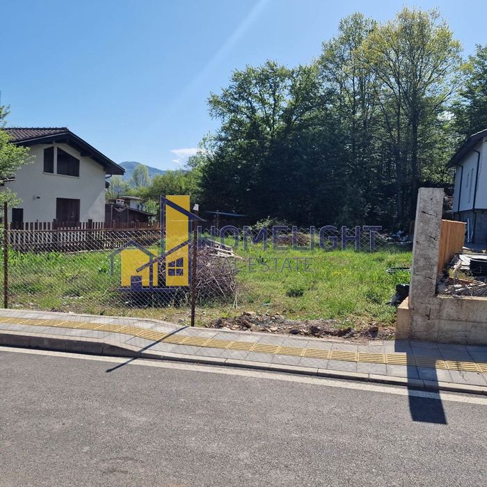 Парцел в гр. Правец