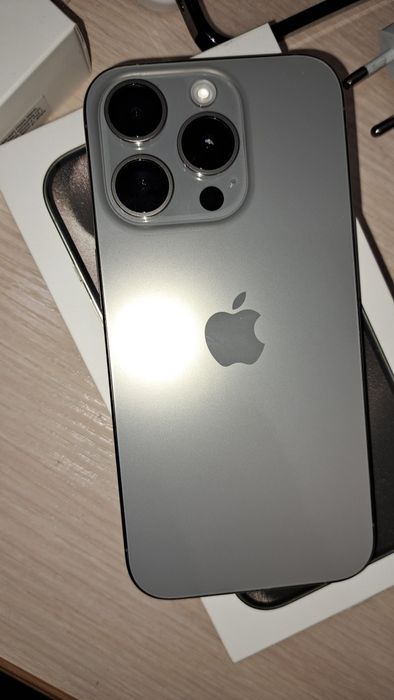 IPhone 15 pro 256 гб