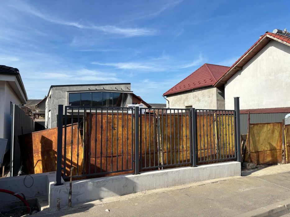 Vand panouri de gard metalice