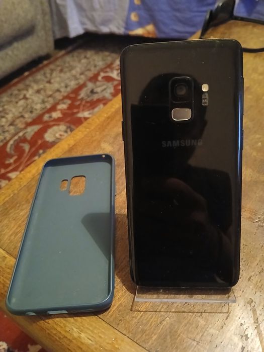 Продава се самсунг S9