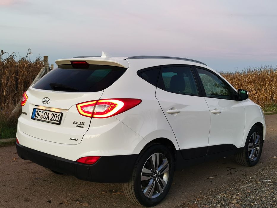Vand Hyundai IX35 2.0 crdi 4*4  2014 184 cai Euro 5