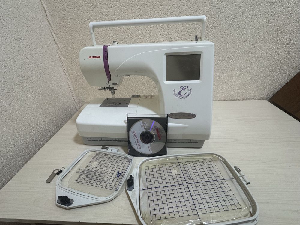 Janome 350 E popur vishivka  7 ta kuylak tikilgan           Chnx
