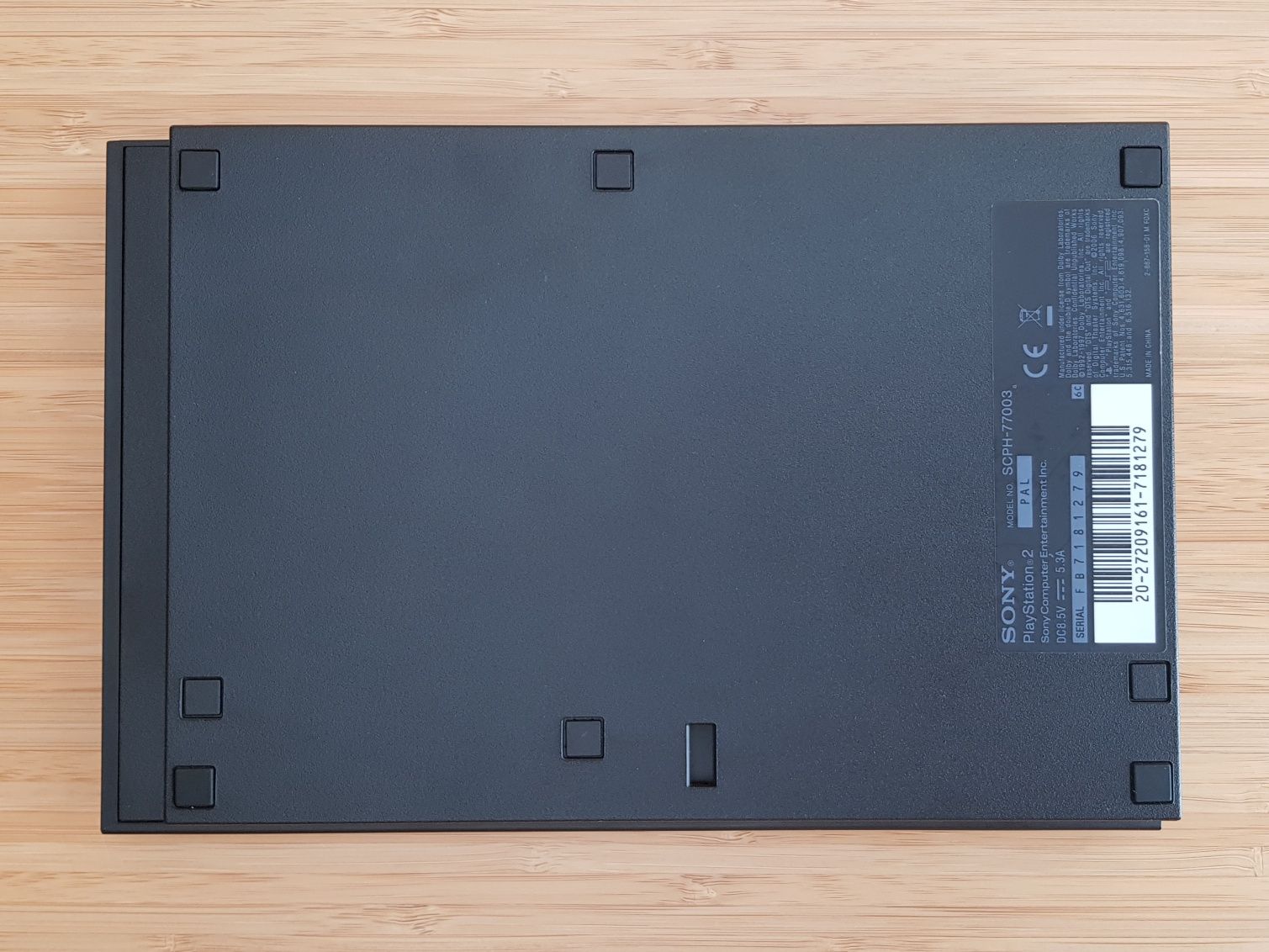 PlayStation 2 Slim SCPH-77003 с 3 оригинални игри + HDMI конвертор