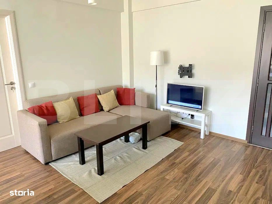 Apartament cu 3 camere, 67 mp, 2 balcoane, etajul 2, parcare, Teilor