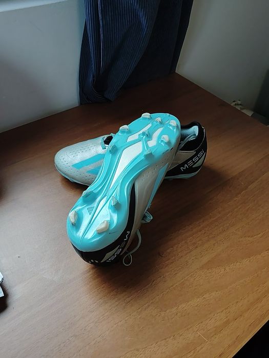 Децки футболни обувки номер36-36,5