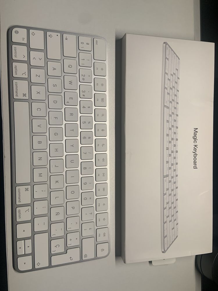 Неттоп Apple Mac Mini 2023 + keyboard 2023  + magic mouse 2022