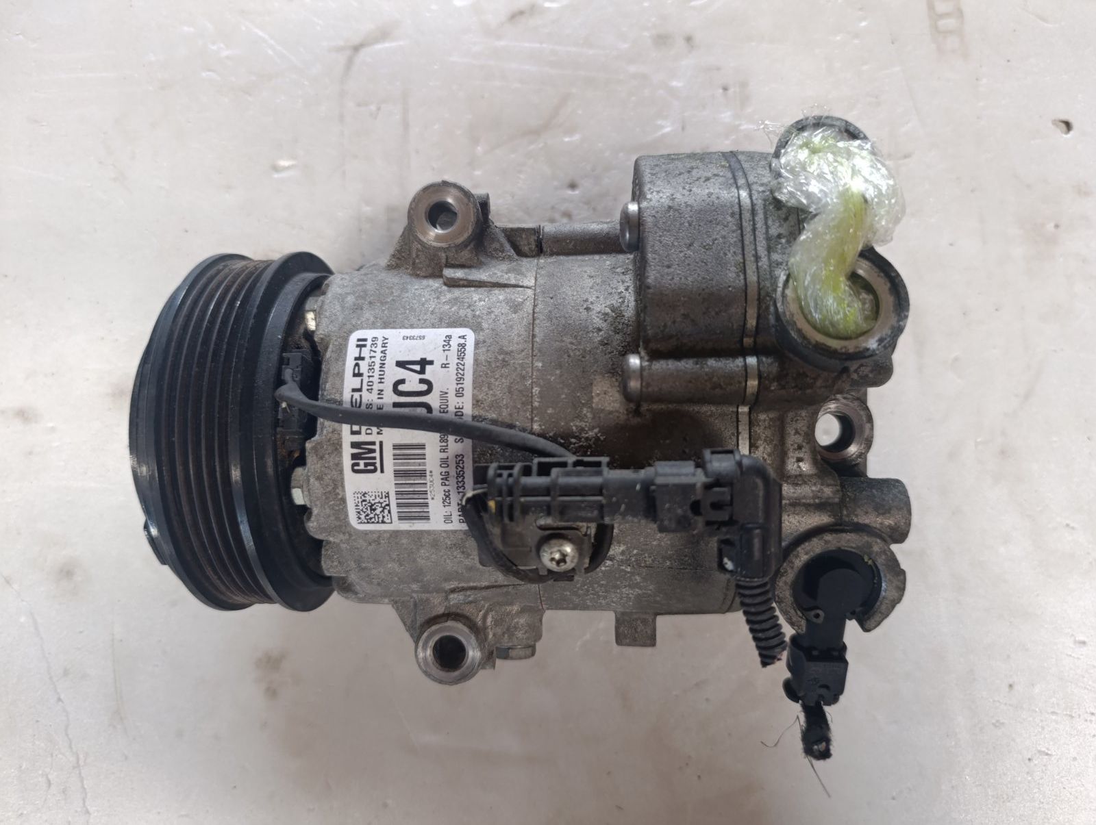 Компресор климатик за Opel  13335253 / UC4