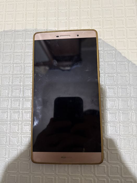 Планшет хуевей , еле живлй