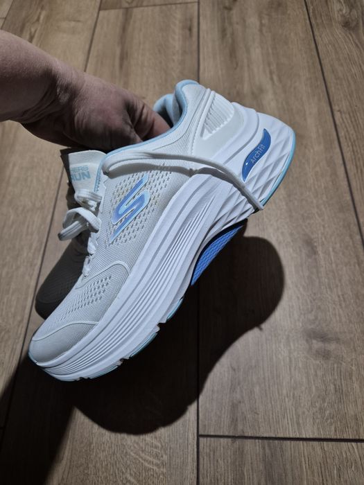 Skechers gorun arch fit сникърси