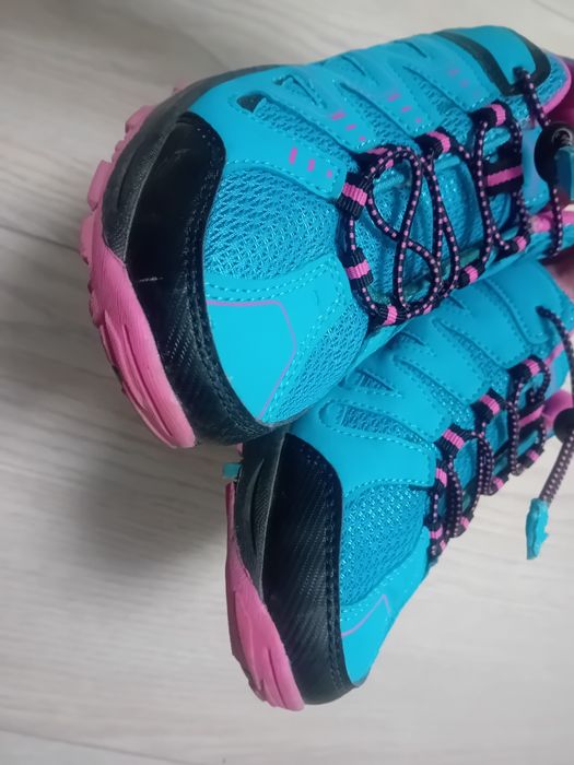 Туристически обувки