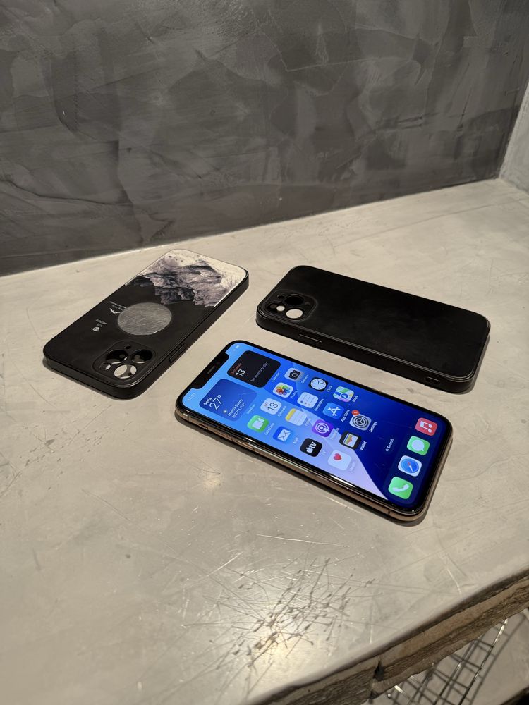 Iphone 11 Pro 64 GB + подаръци