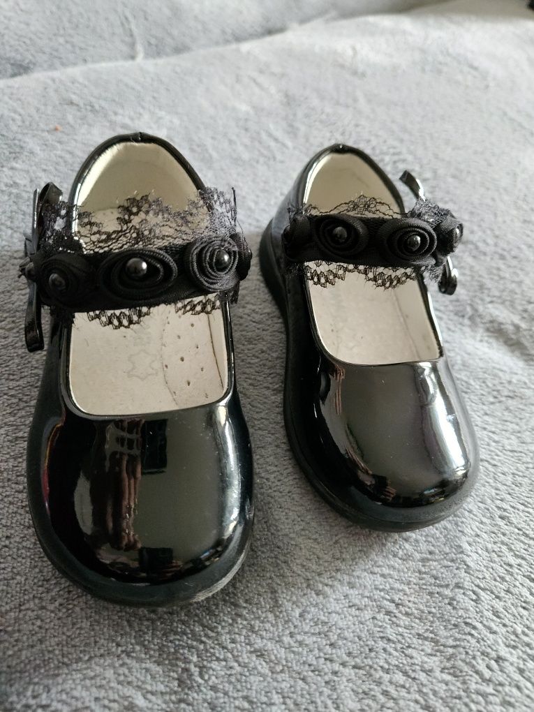 Pantofi 22 - 12,5 cm