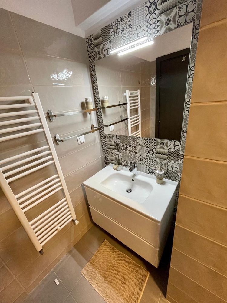 Inchiriez ap 2 camere Conest Grand Residence-Tudor