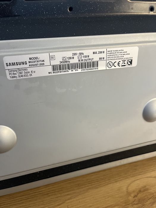 Cuptor cu microunde digital Samsung 23L Quick defrost 800W Negru