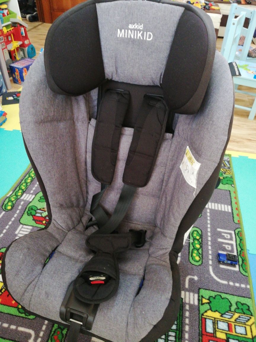 Scaun auto axkid minikid rear-facing FARA ACCIDENT