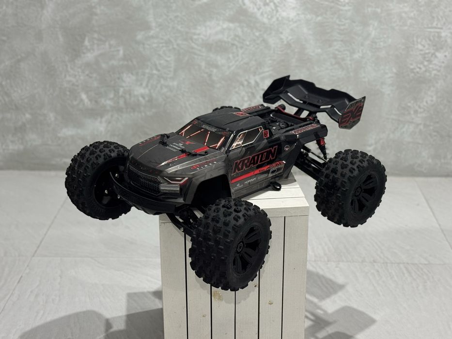 Здравейте представям ви 1/8 ARRMA KRATON EXB 6S