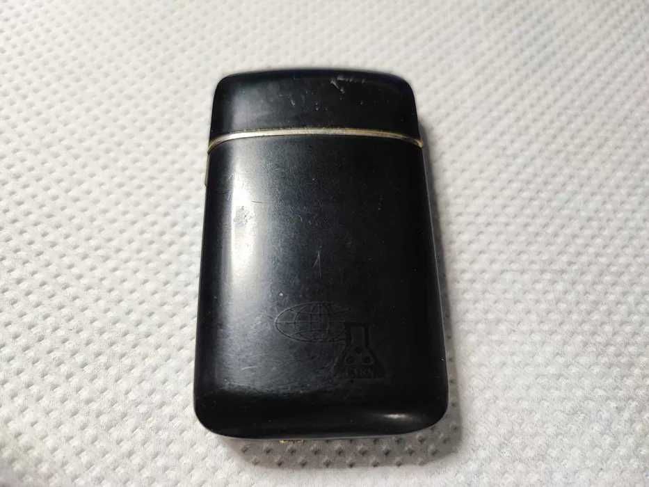 Lot vintage de 8 brichete 2