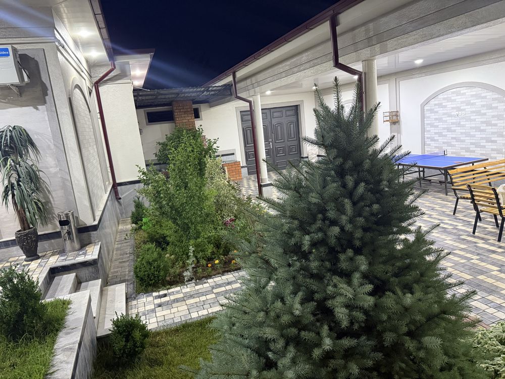 Oq toshda oilaviy dacha  2 ta spalniy 1 ta detskiy sauna bassen tenis