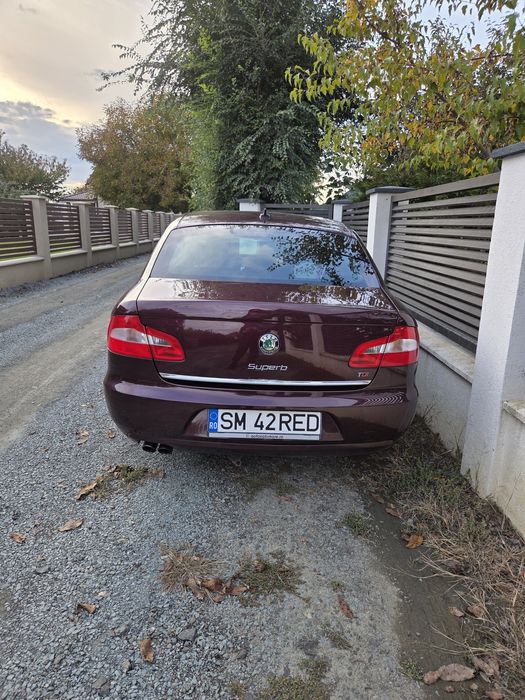 Skoda Superb 2012