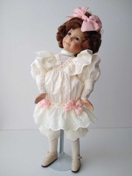 Papusa de portelan Dianna Effner - The Good Little Girl with a Curl