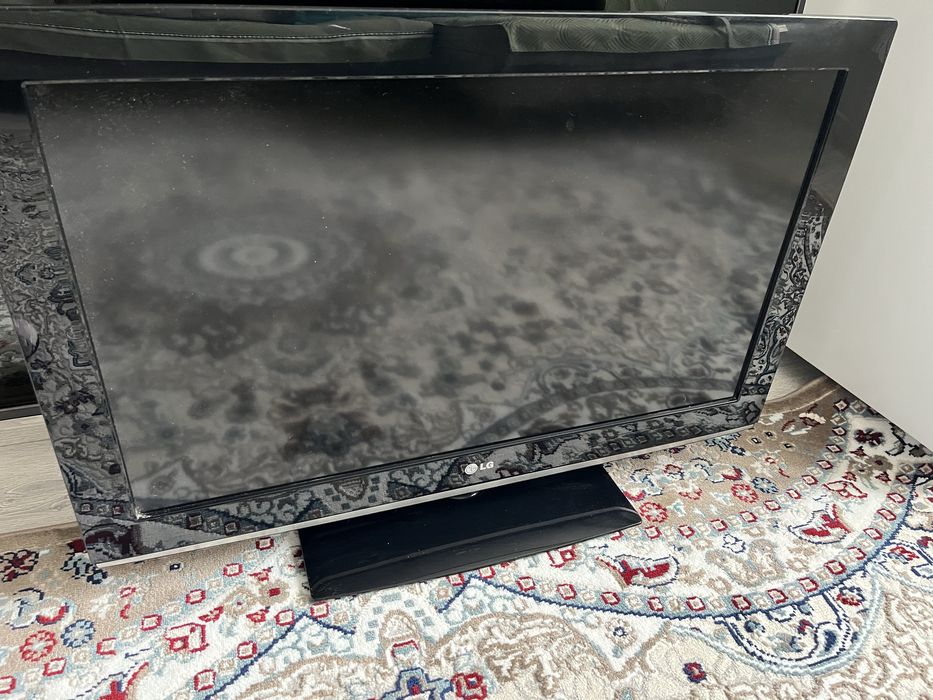 Продам телевизор