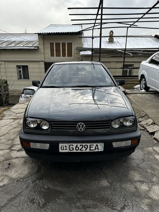 Автомобиль Wolkswagen Golf 3 Coupe