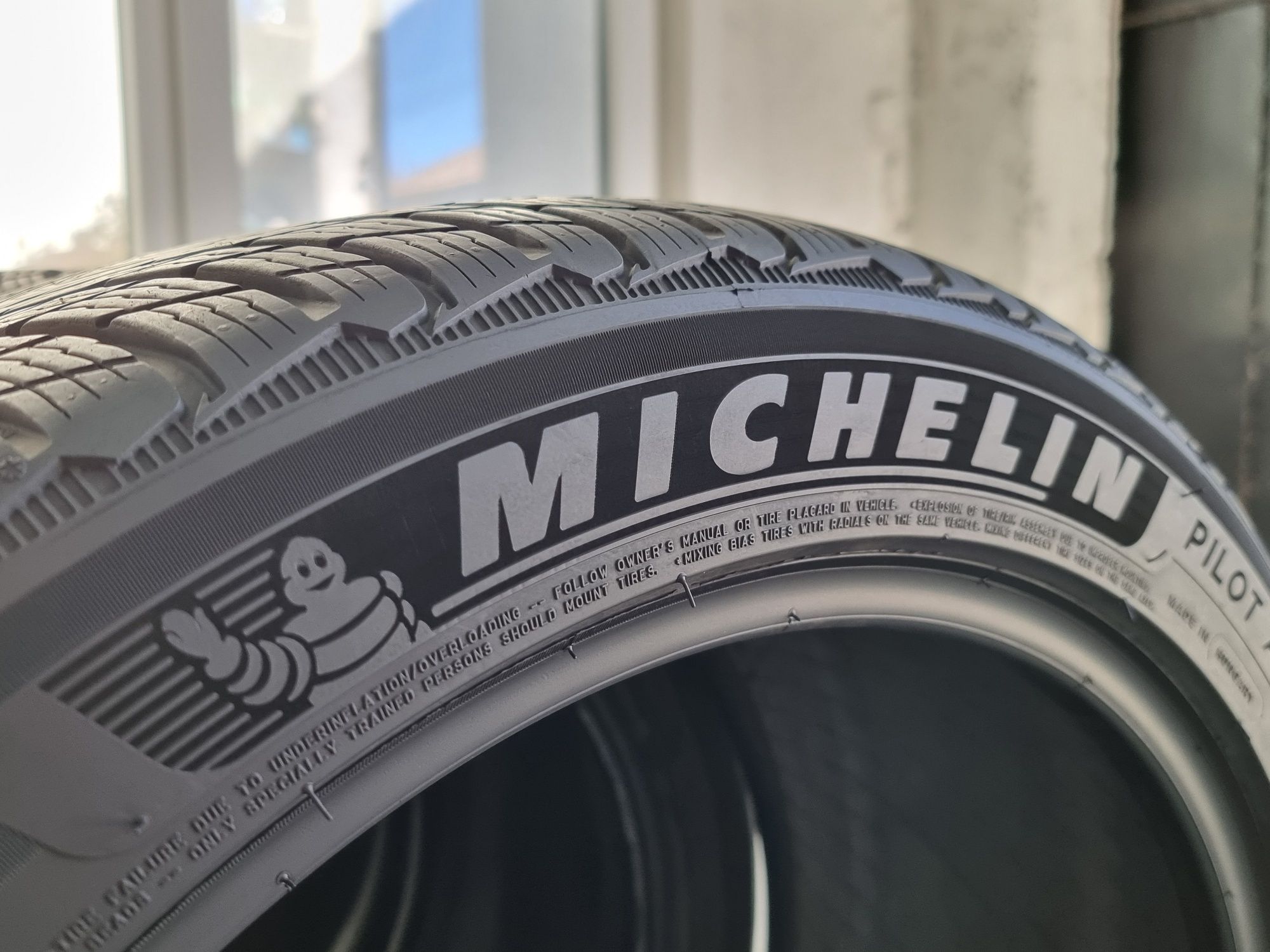 Спорт пакет 265/40/19 и 285/40/19 Michelin 4Броя: 1000лв 7.5мм