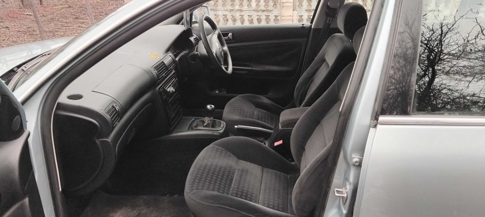 Volkswagen. Passat. Volan. Dreapta.