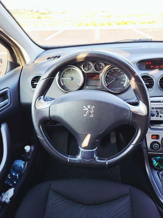 Peugeot 308 1.6 HDI Hatchback 112CP