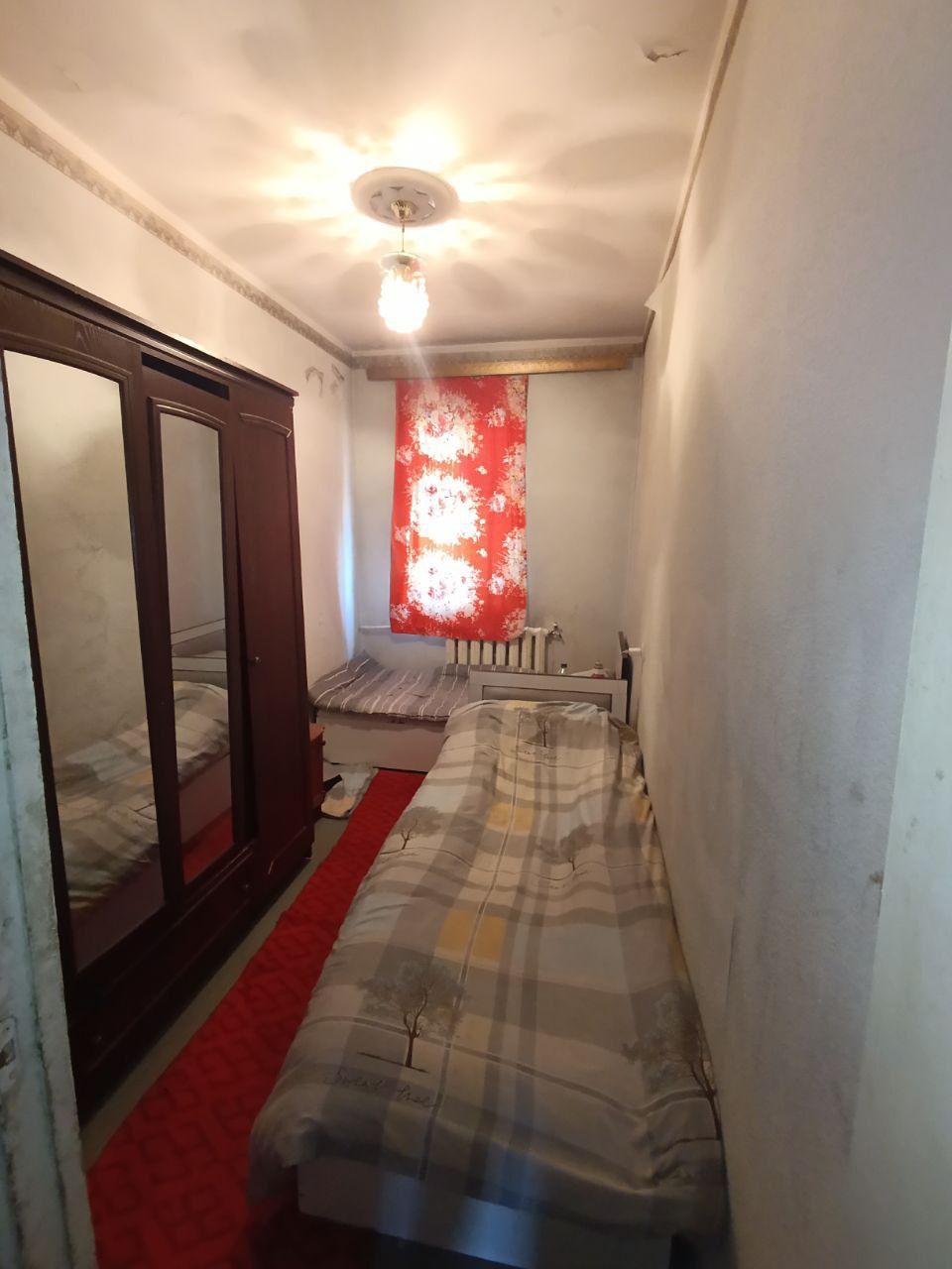 Продам 3 ком квартиру,Чизельный, Паркентский базар