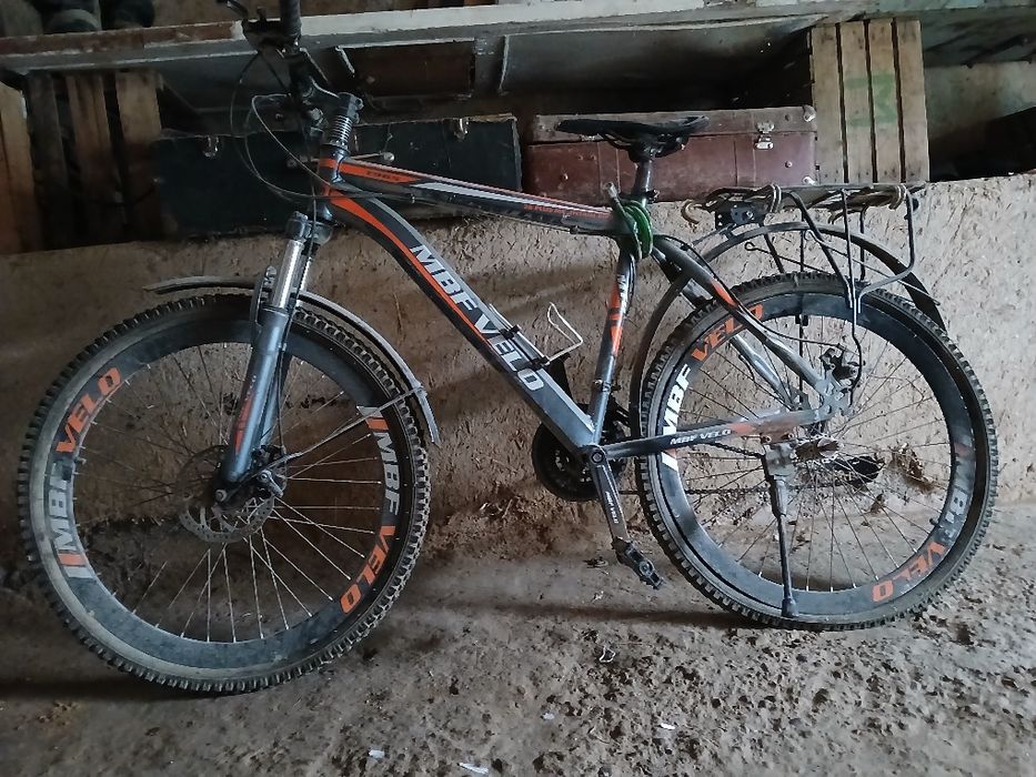 Velosiped sotiladi baloni teshilgan kamera qo‘yish kere bo‘ldi