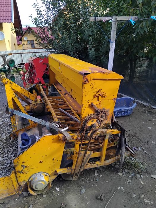 Semănătoare cu FREZĂ de lucerna/grau/orz/secara