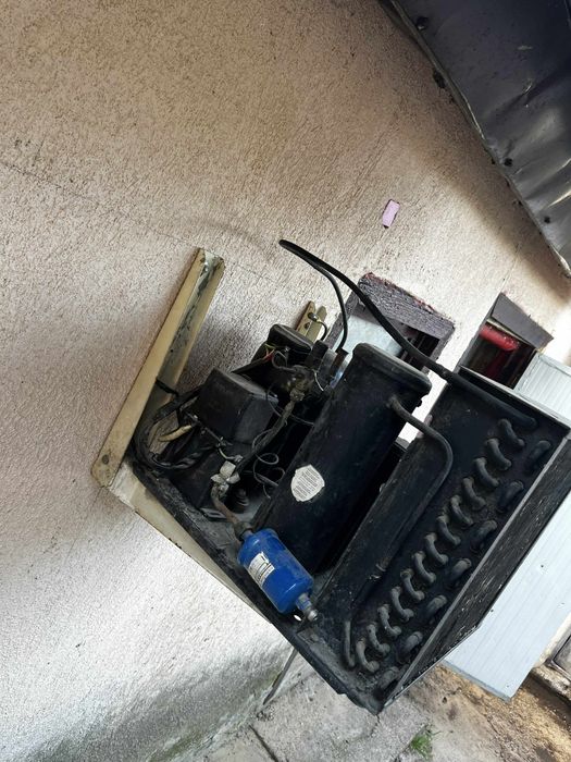 Vând agregat frigorific demontat de pe o cameră frigorifică!