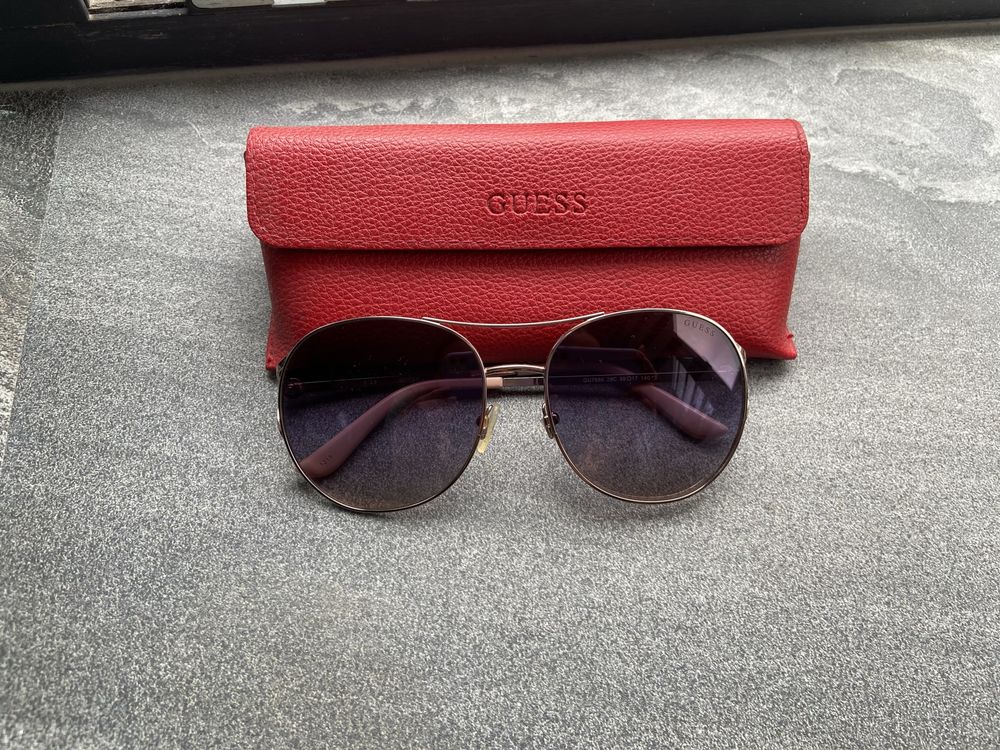 Слънчеви очила Guess