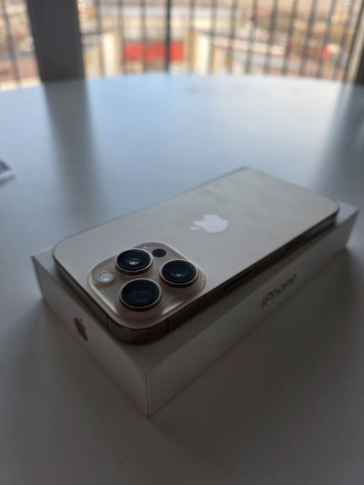 Iphone 16 Pro 256gb Gold