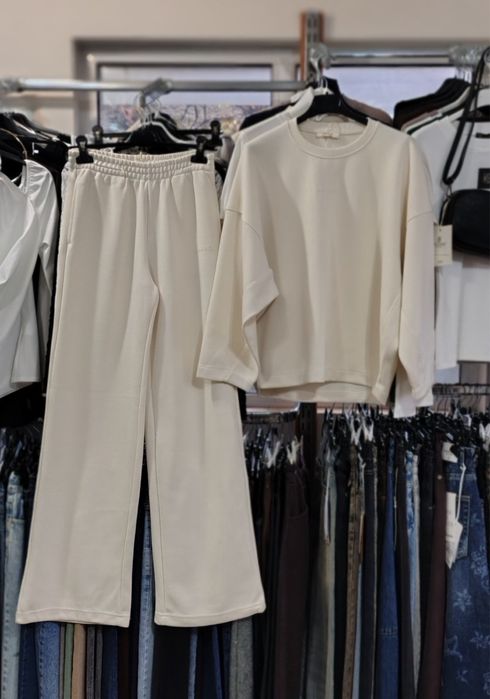 Топ Дамски екипи на супер цена