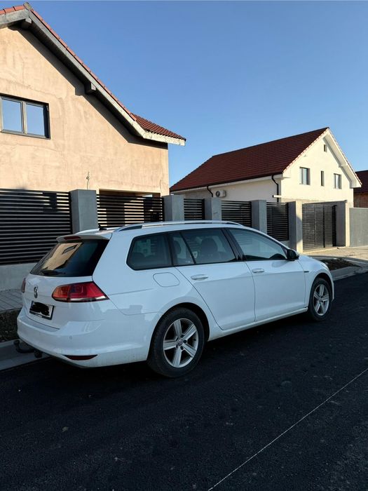 VW Golf 7 Break 1.6 DIESEL – complet echipat!