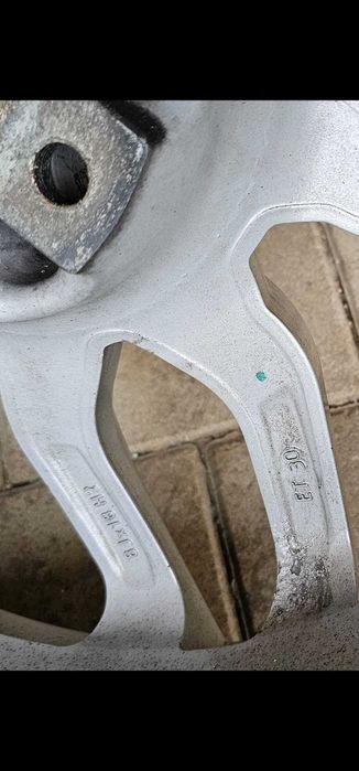 Jante aliaj 18" cu cauciucuri de iarna 255/40/18