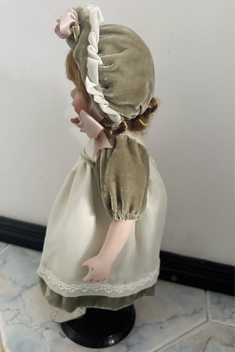 Порцеланова кукла