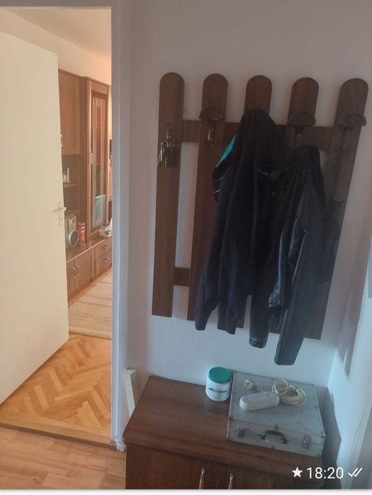 Închiriez apartament