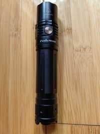 Fenix PD36R - Lanternă Tactică Reîncărcabilă - 1600 Lumeni - 283 Metri