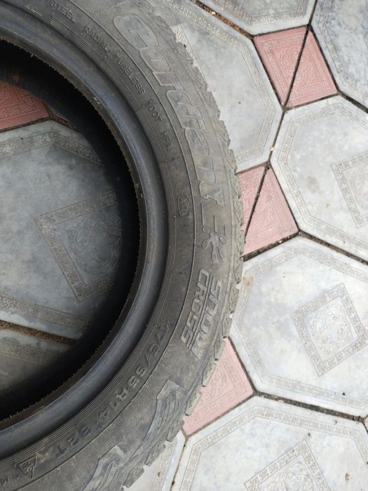 Комплект зимних шин