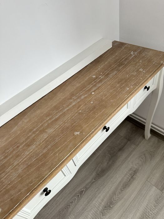 Masuta de machiaj alba cu sertare