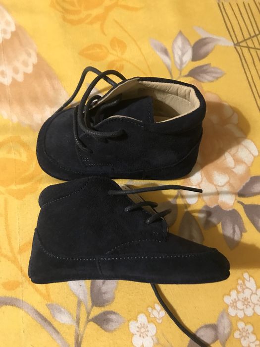 Mocasini piele intoarsa Baby Avus - botez- marimea 18-19