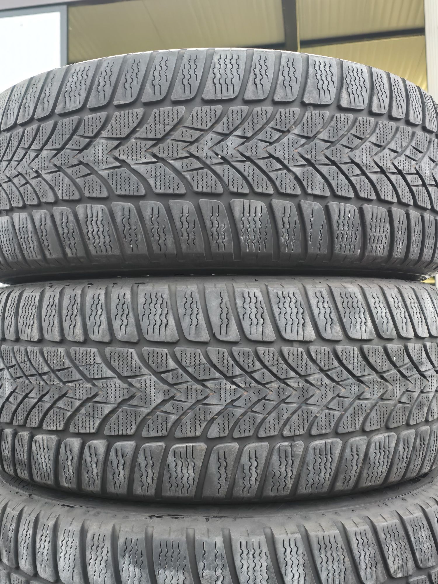 4 Броя 225/55/17 Dunlop 2x5mm 2x4,8mm