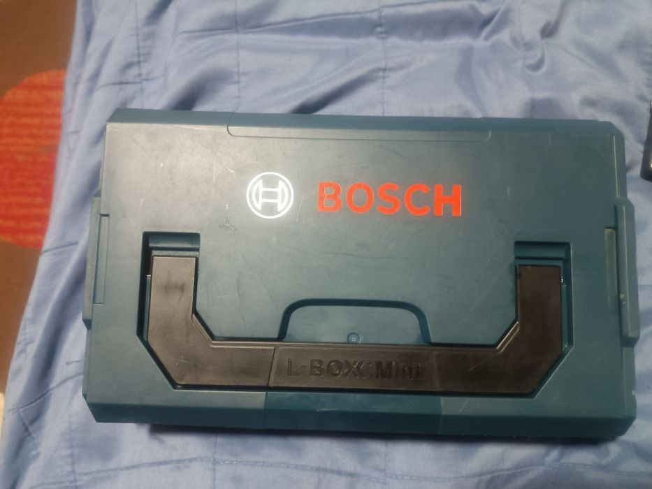 Surubelnita cu acumulator Bosch
