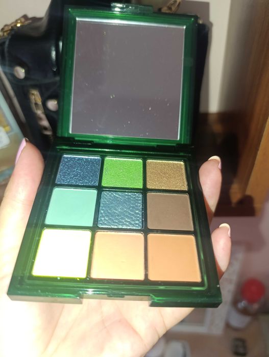 Оригинална палитра сенки за очи wild huda beauty