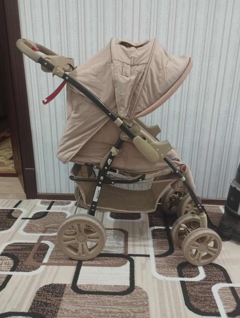 Продам коляску для детей